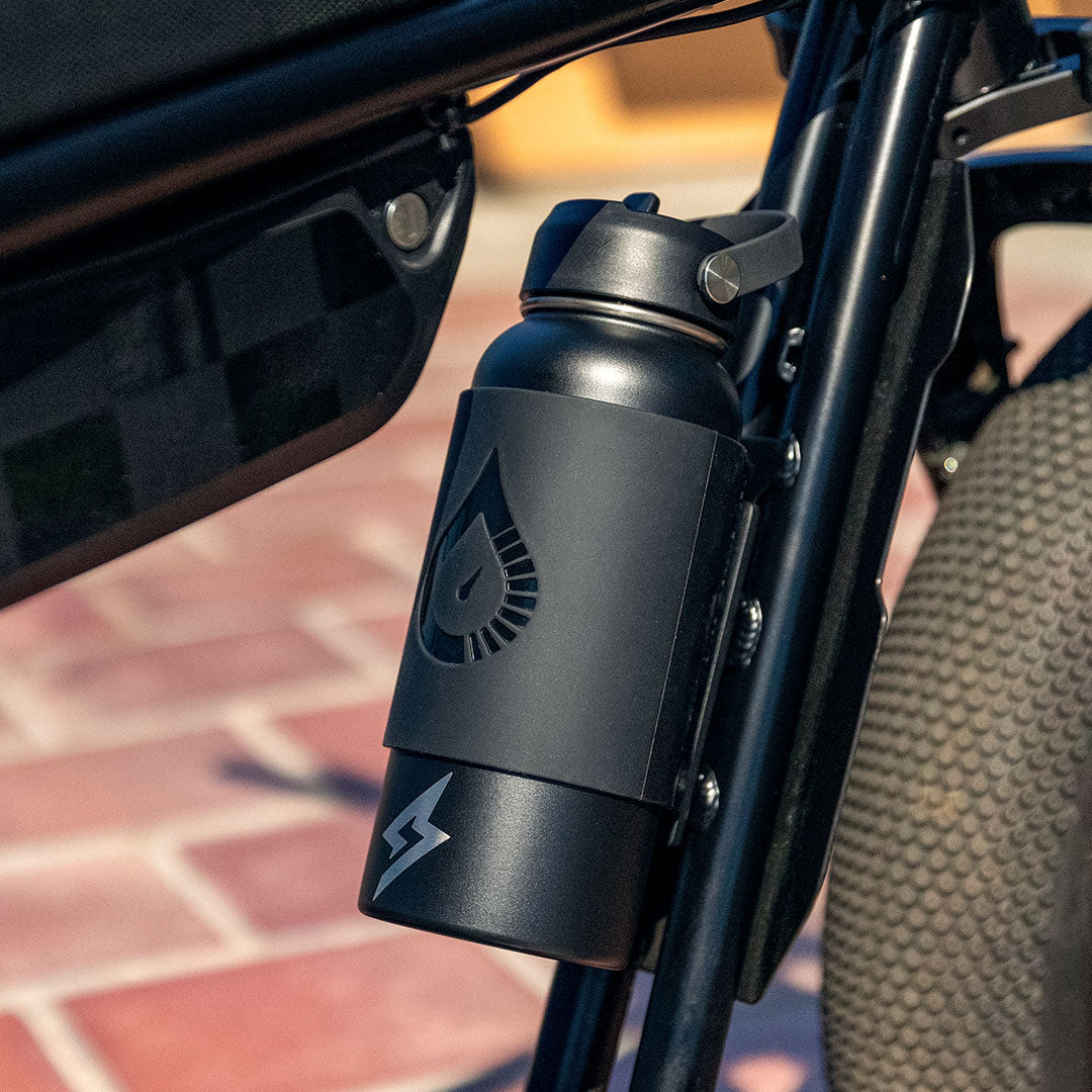 SUPER73 x FUELSTATION water bottle & magnetic sleevesin Black